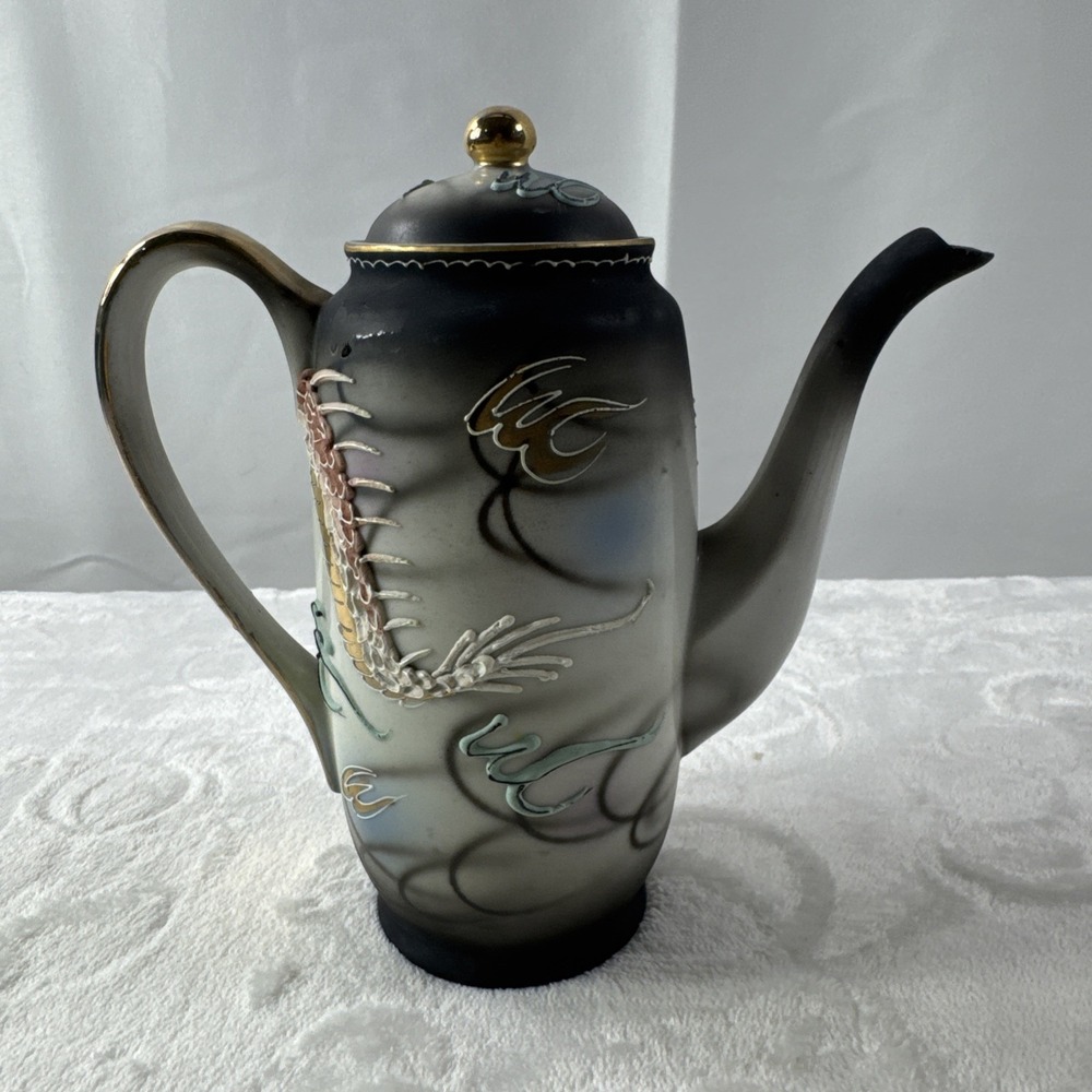 Vintage Fairyland Dragonware Teapot Creamer W/ 6 Cups - Picture 6 of 7
